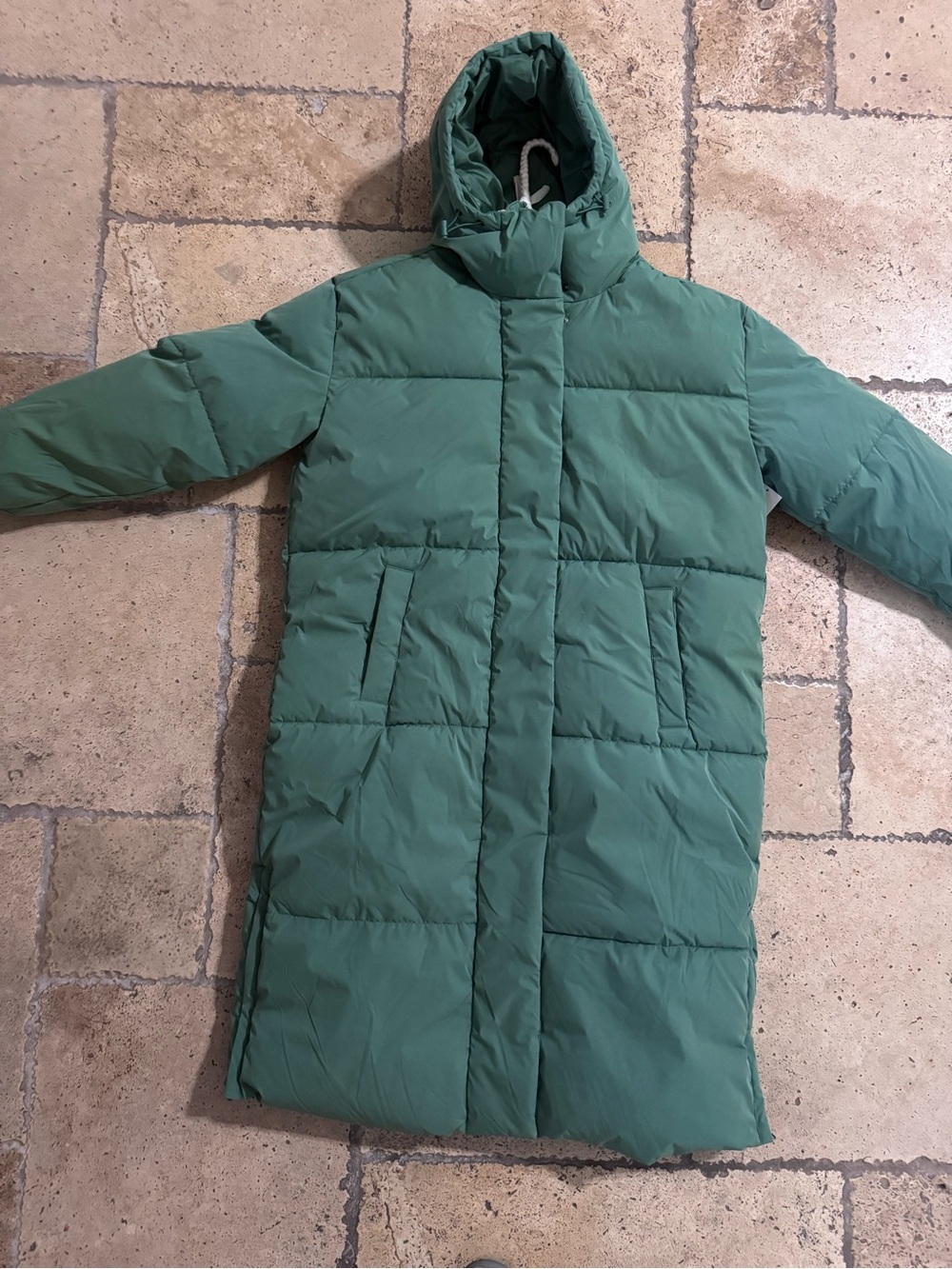 NWT-Amazon Essentials women’s Green Hooded Puffer Jacket 1XL Mid-Length Zipper
